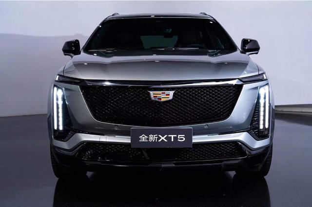 2025款凱迪拉克XT5：豪華中型SUV的新標桿！-有駕