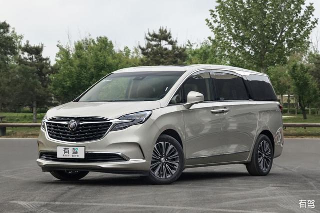 19.99萬起，搭配2.0T發(fā)動機，這款MPV對比GL8還是很有優(yōu)勢的-有駕