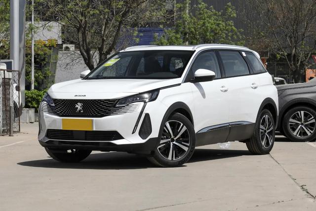 卷瘋了！標致5008降至10.5萬，170馬力+愛信8AT，再不買就沒了-有駕