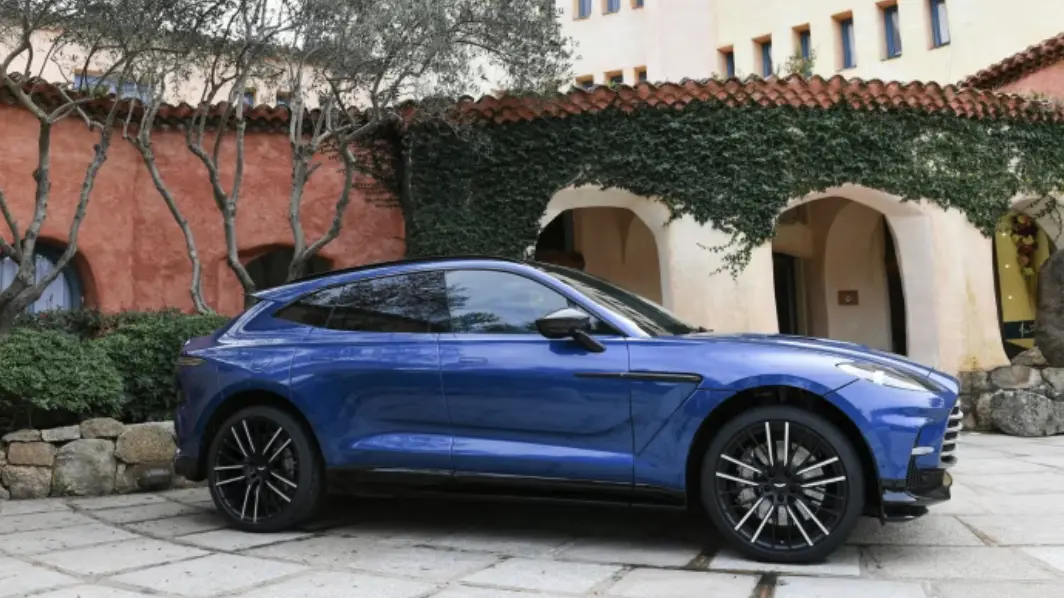 阿斯頓&middot;馬丁首發CarPlay Ultra