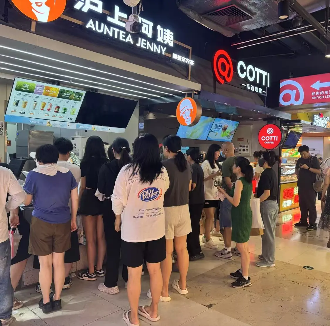 直擊補貼大戰(zhàn)：美團加碼&ldquo;0元購&rdquo;，滬上阿姨忙到閉店