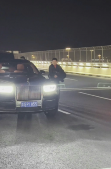 魏建軍放大招！長城V8超跑首秀