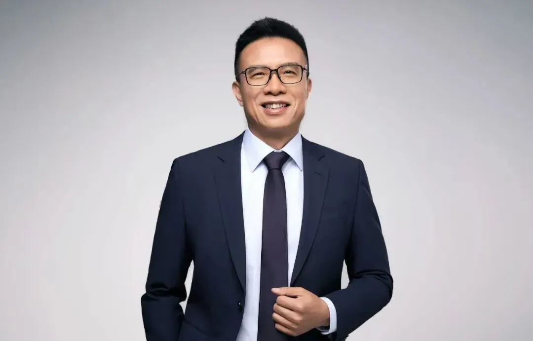 ▲山姆業(yè)態(tài)總裁劉鵬 圖源：沃爾瑪中國官微