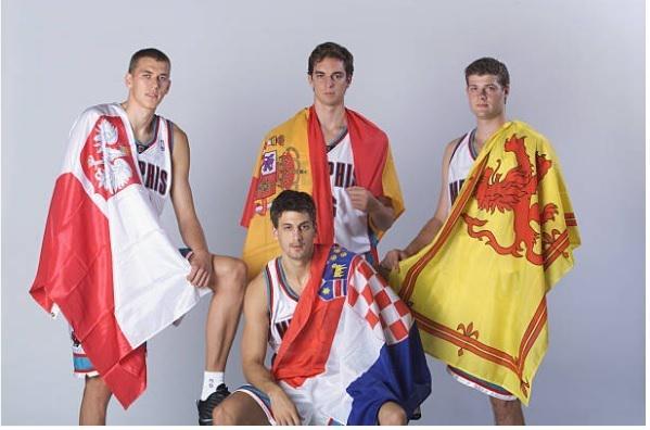 男篮最强球员波尼特卡的篮球故事瓦力棋牌抢周琦、灭东契奇波兰(图9)