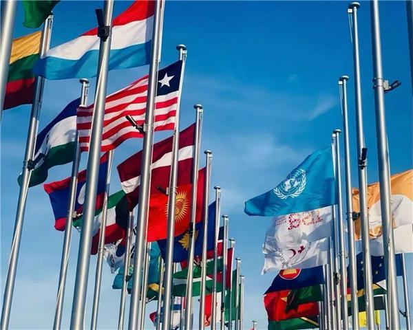 未来国际艺术展》在大阪世博成功举办瓦力棋牌试玩《艺术与科技共创可持续(图5)